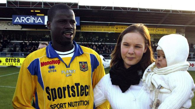 Cộng đồng fan bóng đá kêu gọi nhau cảnh giác với vợ sau bi kịch của Eboue