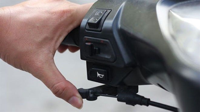 Xe hay bị khó nổ máy, chẳng qua bạn chưa biết công dụng tuyệt vời của thứ này