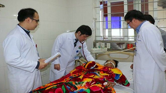 Đốt than sưởi ấm, nhiều người ở Hà Tĩnh phải nhập viện cấp cứu khẩn cấp