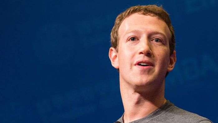 Chuyện tưởng đùa mà có thật: Ông chủ Facebook… không dùng Facebook