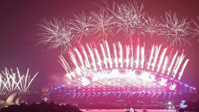 Mãn nhãn trước màn bắn pháo hoa rực rỡ muôn màu chào 2018 ở Australia