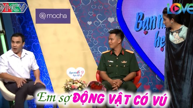 Cô gái xinh đẹp bấm nút hẹn hò với chàng thiếu úy 'sợ ma và động vật có vú'