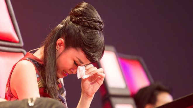 Nội bộ fan chia rẽ, Đông Nhi âm thầm khóa trang cá nhân