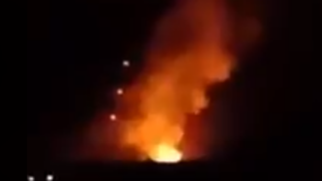 Kho đạn phát nhiều tiếng nổ lớn, sơ tán dân khẩn cấp trong đêm