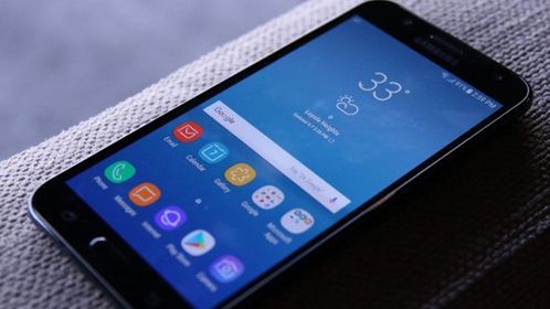 Samsung mở bán Galaxy J2 Pro: thiết kế ánh kim lạ mắt, camera selfie tốt cả khi thiếu sáng