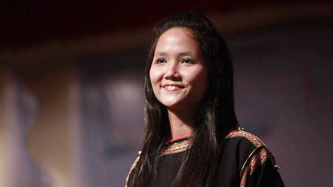 Bất ngờ với nhan sắc năm 19 tuổi của tân Hoa hậu Hoàn vũ Việt Nam H'Hen Niê