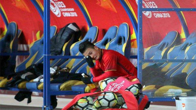 Tung cú đấm bất ngờ hạ gục U23 Australia, Quang Hải bật khóc sau trận đấu