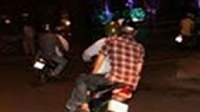 Rút dao khống chế cướp xe máy táo tợn ở vùng ven Sài Gòn