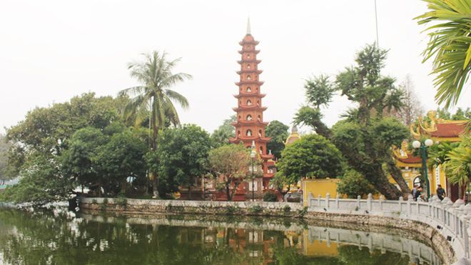 Cận cảnh ngôi chùa đẹp bậc nhất thế giới ở Hà Nội