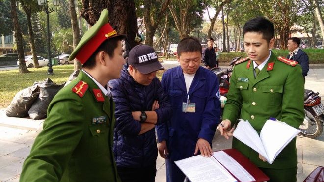 Phạt hơn 60 triệu đồng 3 điểm trông xe vi phạm quanh khu vực hồ Hoàn Kiếm