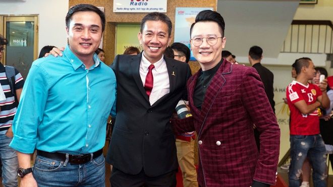 Điều khiến 'triệu fan' ghen tỵ của ca sĩ Hoàng Bách trong ngày cổ vũ U23 Việt Nam