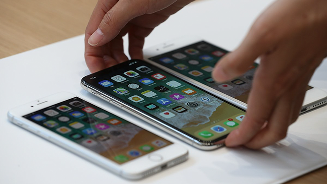 Trái với nhiều nhận định, iPhone 8 bán chạy hơn cả iPhone X