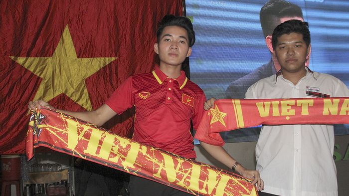 Hai nam sinh trốn học cổ vũ U23 Việt Nam- U23 Qatar nhận được cái kết bất ngờ từ gia đình