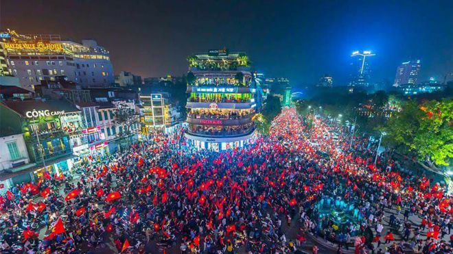 Nếu U23 Việt Nam vô địch, cần nghiêm cấm người hâm mộ đi 'bão đêm'?