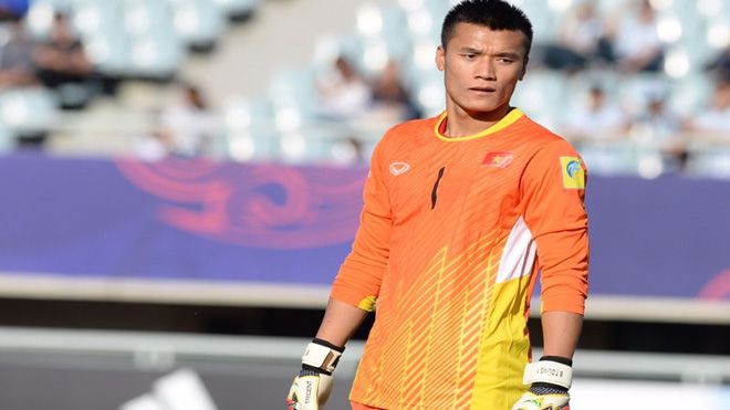 Thủ môn Bùi Tiến Dũng - Từ kẻ bị bỏ rơi ở SEA Games 29 đến người hùng U23 châu Á