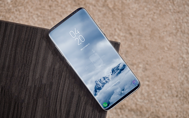 Nóng: Bom tấn Galaxy S9 bất ngờ rò rỉ video trên tay 'bằng xương bằng thịt'