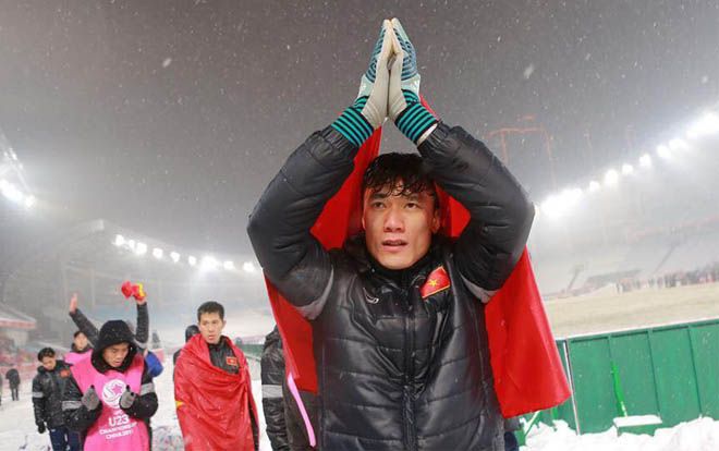 Đừng khóc nữa, Bùi Tiến Dũng ơi!