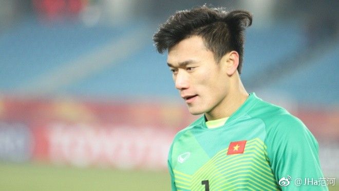 Các chị em hãy dè chừng, fan nữ Trung Quốc cũng đang 'bấn loạn' vì các cầu thủ U23