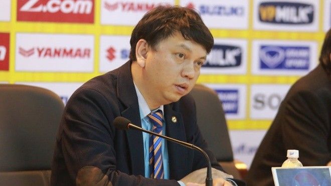 VFF nói bất ngờ trước việc người mẫu mặc bikini trên chuyến bay Viejet chở U23 Việt Nam