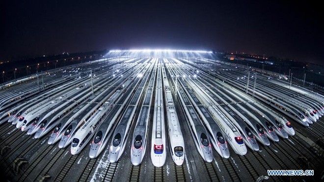 Tết 2018 đến gần, tàu cao tốc lại xếp hàng dài chuẩn bị cho 'cuộc di dân lớn nhất lịch sử'