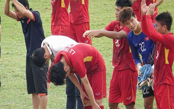 Nhìn từ 'cơn sốt' U23 Việt Nam: Nợ người hâm mộ một lời xin lỗi!