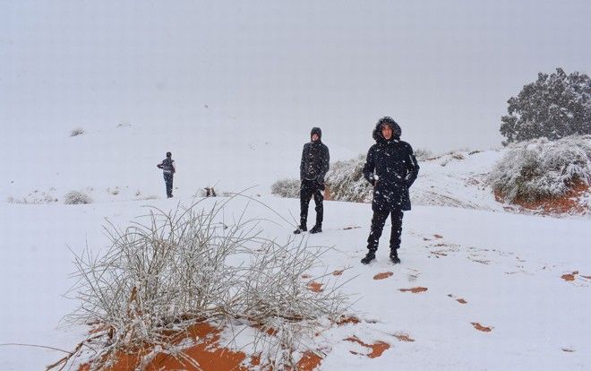 Sa mạc nóng nhất hành tinh phủ tuyết trắng lần thứ 2 liên tiếp