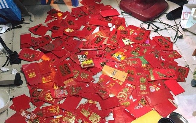 Dọn nhà cuối năm, cô gái bất ngờ nhận ra đã dành cả thanh xuân đi bê tráp, hiểu vì sao tình duyên lận đận