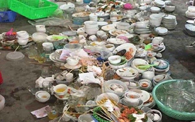 Nhà chồng sắp cưới 'thử thách' bằng mâm bát 'khủng', cô nàng hủy hôn bỏ về với bố mẹ