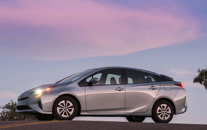 10 mẫu xe ô tô tiết kiệm nhiên liệu nhất hiện nay