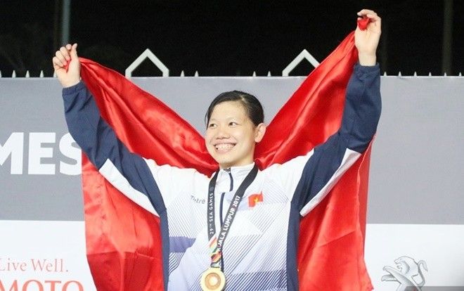 Ánh Viên và 7 cái Tết xa nhà: Nghị lực của cô gái bán bánh bò từng bị khinh rẻ