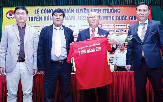VFF đau đầu với bài toán mang tên Park Hang Seo?