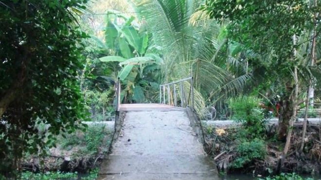 Bị tát 2 cái vào mặt, cô gái rút dao xếp đâm người yêu tử vong