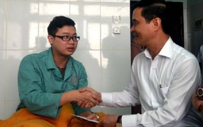 Bộ Y tế đề nghị làm rõ trách nhiệm người nhà sản phụ hành hung 2 bác sĩ chấn thương nặng