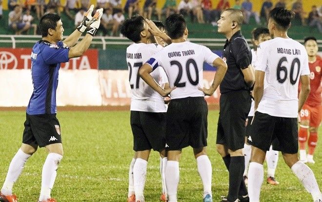 Trọng tài Nguyễn Trọng Thư lên tiếng về chuyện các cầu thủ Long An xin giảm án