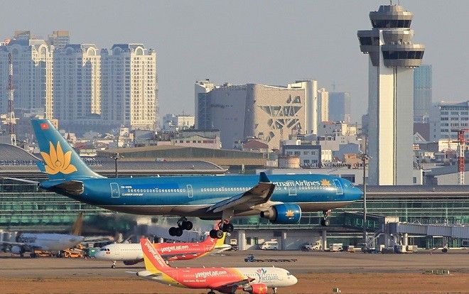 Phút 'thót tim' vì máy bay mất liên lạc trên trời