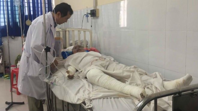 Người chồng bỏng 96% trong vụ nổ khí hầm cầu làm 4 người bị thương