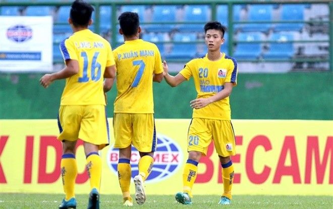 Văn Đức và Xuân Mạnh ghi bàn ở AFC Cup 2018: Đừng sợ, U23 Việt Nam tiến lên!