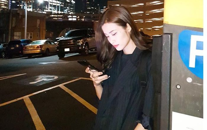 Đông Nhi khiến fan lo lắng khi thông báo bị mất hành lý trên đất Mỹ