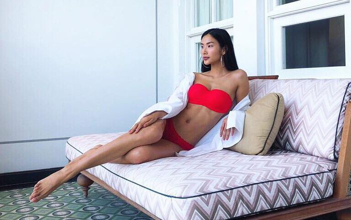 Hoàng Thuỳ hài hước nhắn gửi nam thanh niên ghét nội y ren cùng màu: 'Em thích thì em mặc ren đỏ thôi'