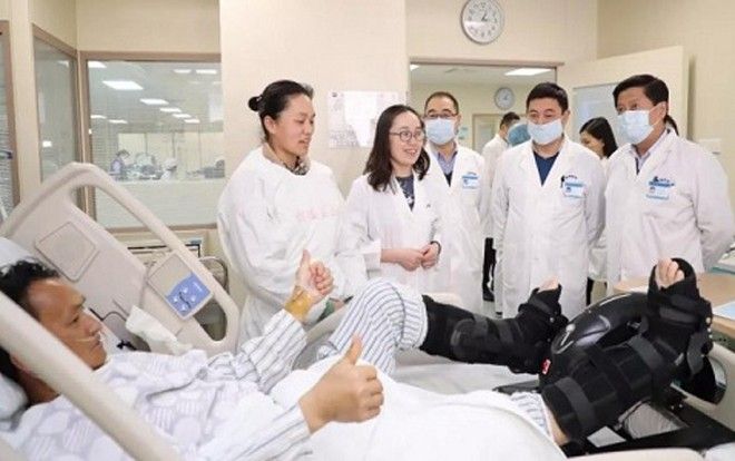 Xúc động người vợ hiến gan cứu chồng: 'Gia đình sẽ không còn hoàn chỉnh nếu thiếu mất một người'