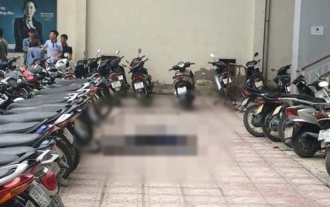 Nam sinh ĐH Kiến trúc rơi từ khu nhà giảng đường xuống đất tử vong vào trưa 8/3