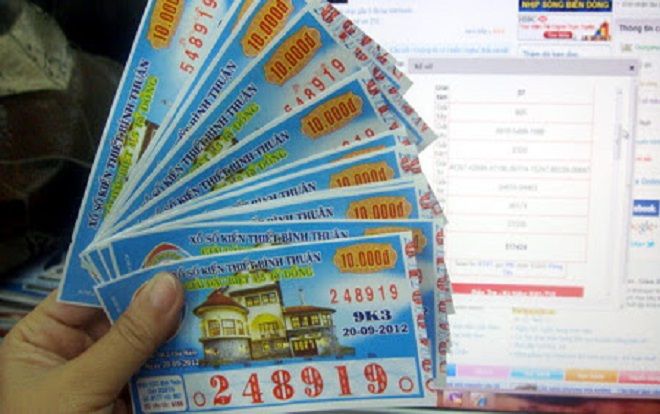 Trưởng ban Tuyên giáo tặng vé số, 15 cán bộ trúng gần 5 tỷ