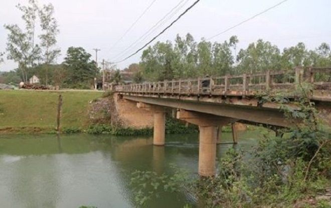 Thiếu phụ bị trầm cảm nhảy sông tự vẫn được cứu sống