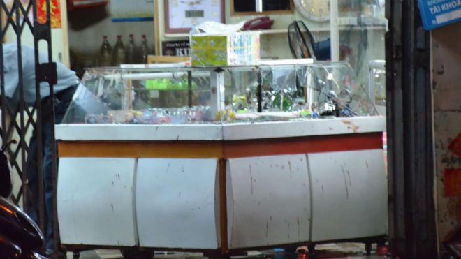 Người đàn ông đâm nhiều nhát nữ chủ tiệm đồng hồ có biểu hiện tâm thần