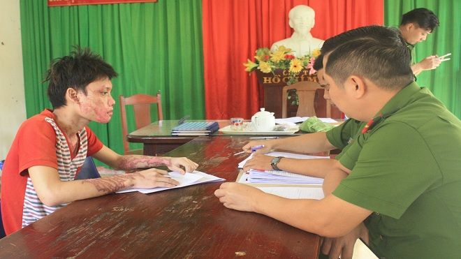 Cuồng ghen, nam thanh niên 20 tuổi tạt axít người tình rồi tự sát