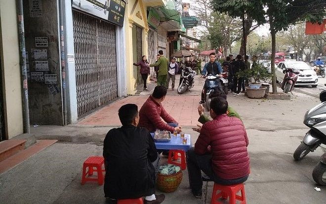Chém cậu tử vong, cầm dao xông vào trụ sở công an nhờ 'bắt ma'