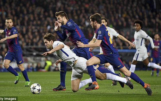 Huyền thoại Chelsea tranh luận nảy lửa về quả 11 mét hụt của The Blues