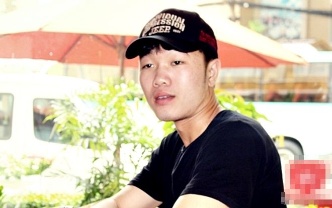 Xuân Trường 'đá xoáy' fan: Có buồn không, bầu Đức ơi?