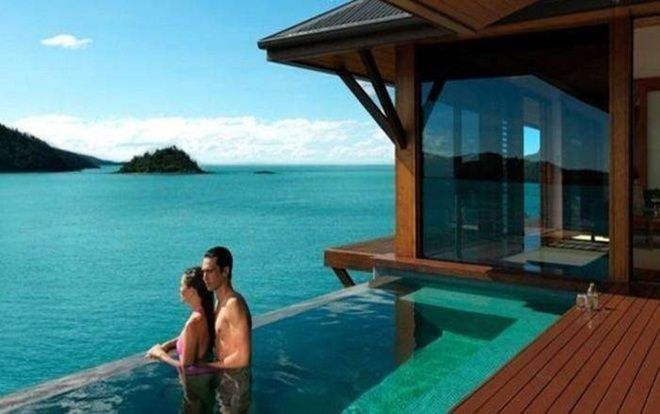 Nghề ai cũng muốn làm: Ở biệt thự trên đảo, nửa năm kiếm ngay 2,6 tỷ đồng