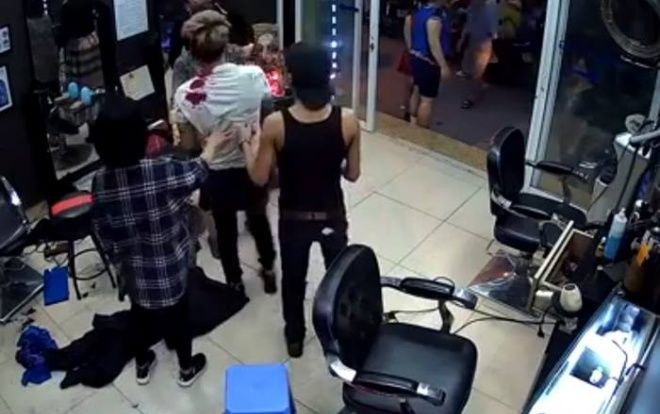 Vụ đối tượng xăm trổ nổ súng trong quán cắt tóc: Do mâu thuẫn tình ái